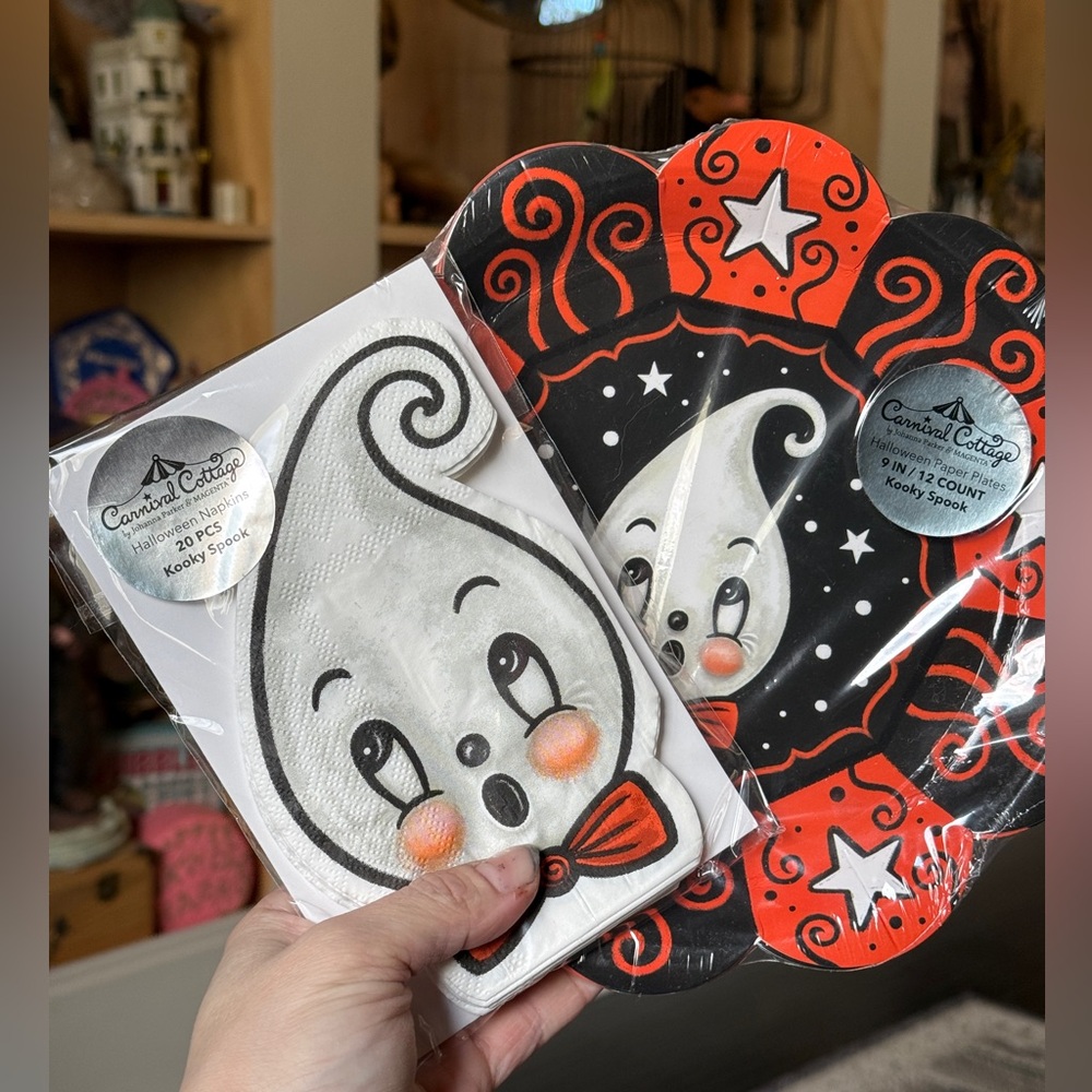 Johanna Parker carnival cottage Halloween Party Set - kooky spook ghost